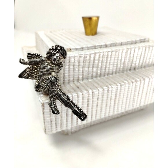 Vtg Pewter Angel Brooch Fairy Silver Tone Metal Texture Unbranded Substantial - Picture 2 of 7